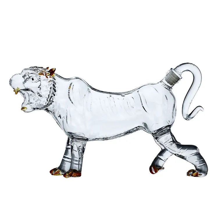 Custom Tiger Shaped High Borosilicate Glass Handblown Lead-Free Whiskey Bottles Decanters