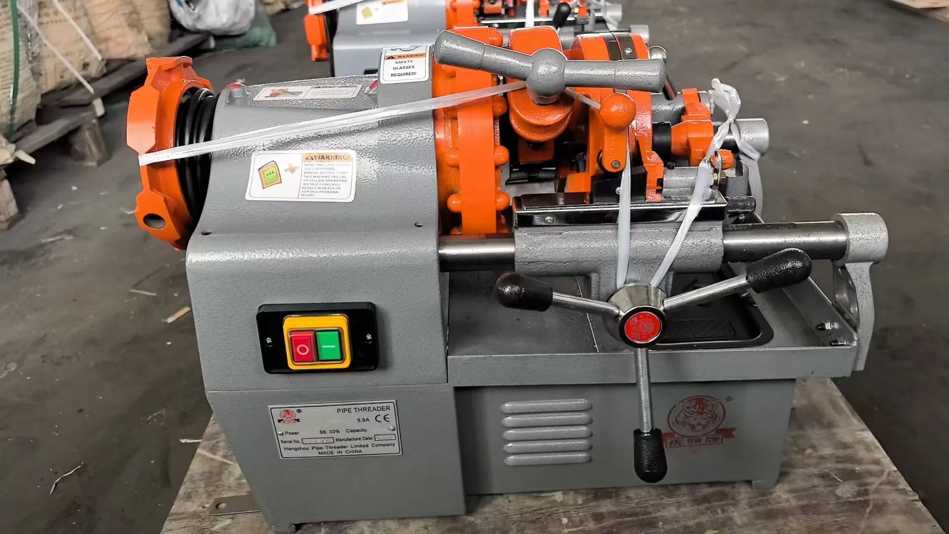 Tiger Head® Z1T-R2C Pipe Threading Machine