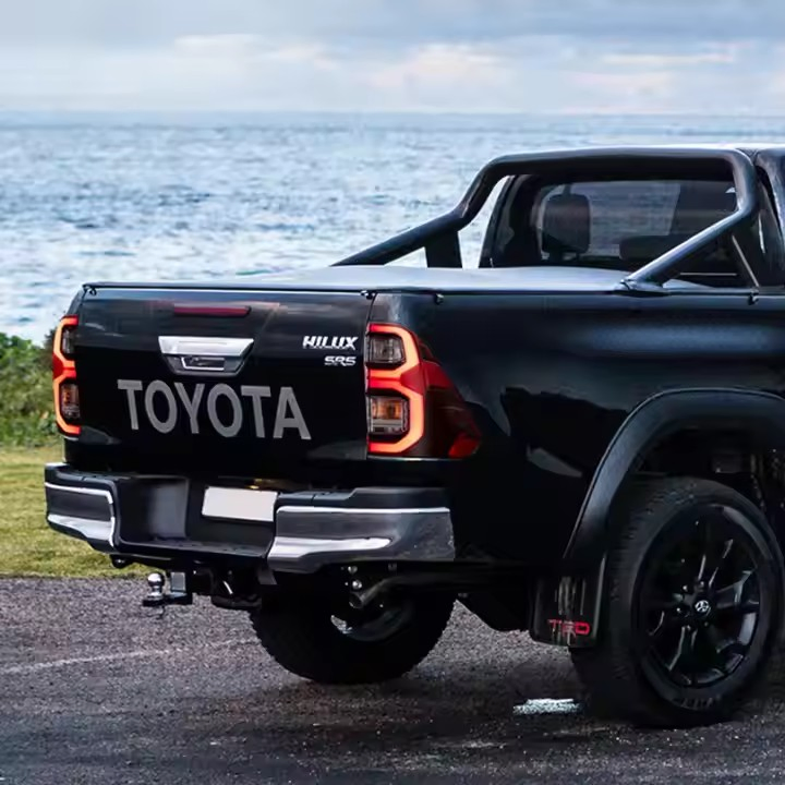 LED Tail Lamp для Toyota Hilux 2020 (модифицированные, стоп-сигнал с эффектом вспышки)