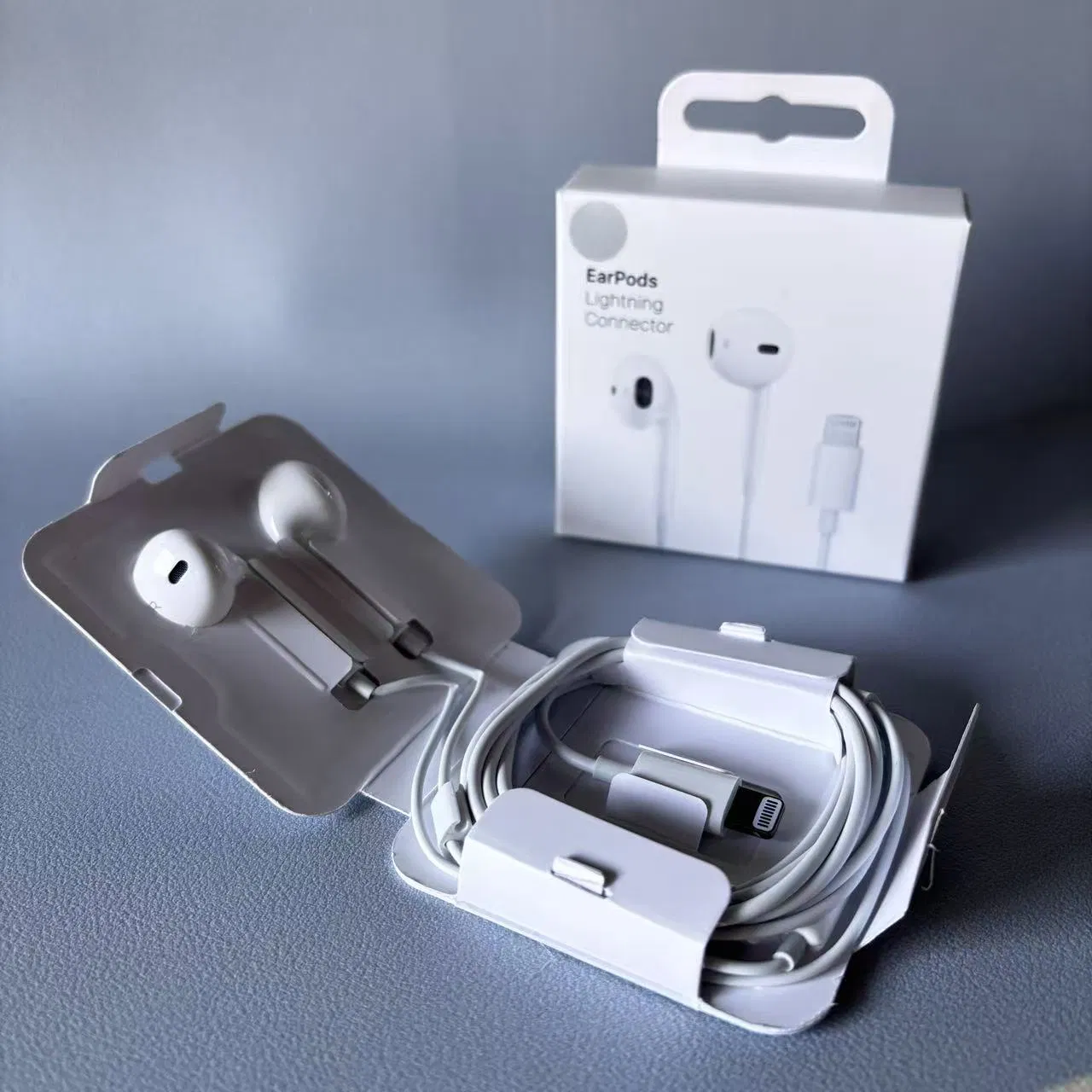 Wholesale Original 1: 1 New Hands-Free Wireless Earphone Cable Earplugs, with Rich Sound Quality Levels and Excellent High and Low Sound Performance.