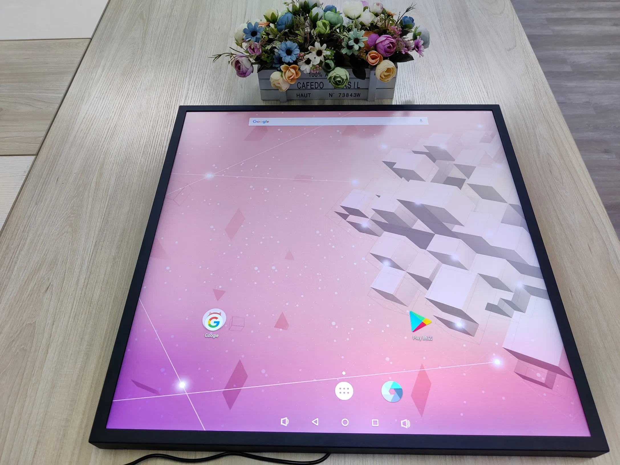 32-дюймовый квадратный рекламный дисплей Android