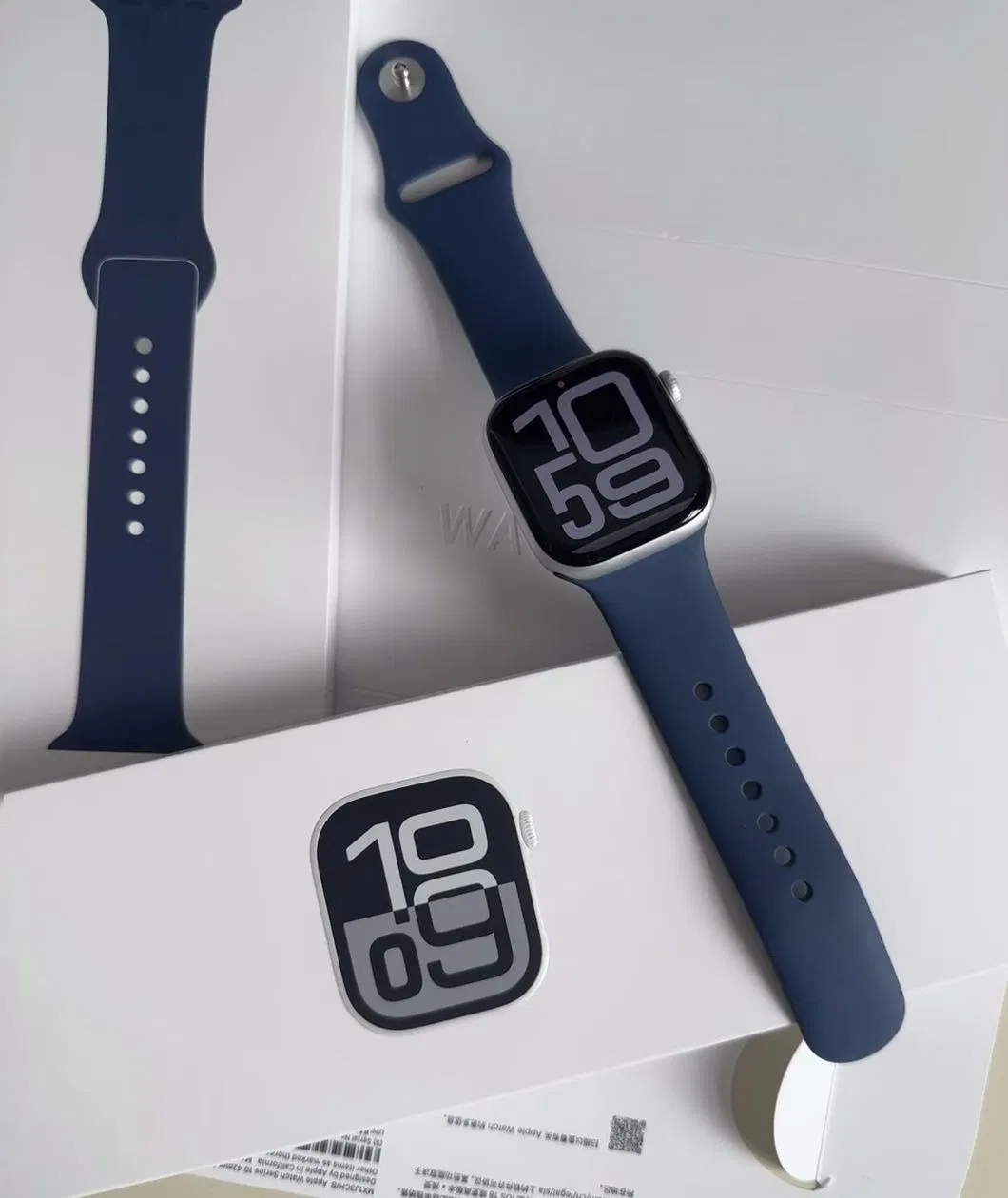 Top Selling S10 Smartwatch - Heart Rate Monitor, Bluetooth & Suitable for Daily/Sports