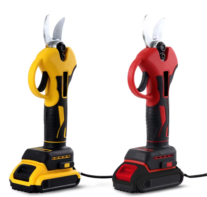 Аккумуляторные садовые ножницы Makita 25 мм