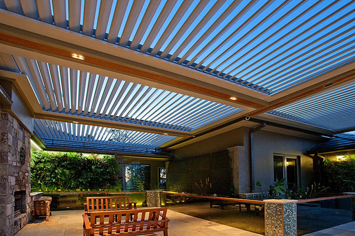 Toman Wide and Big Roof Shutter, Build a Cool Place.