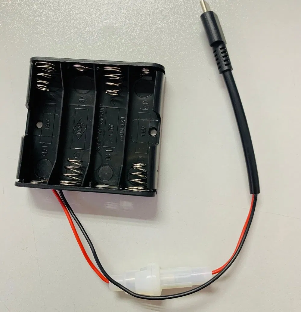 USB-C кабель 8 дюймов с держателем для 4 AA батарей