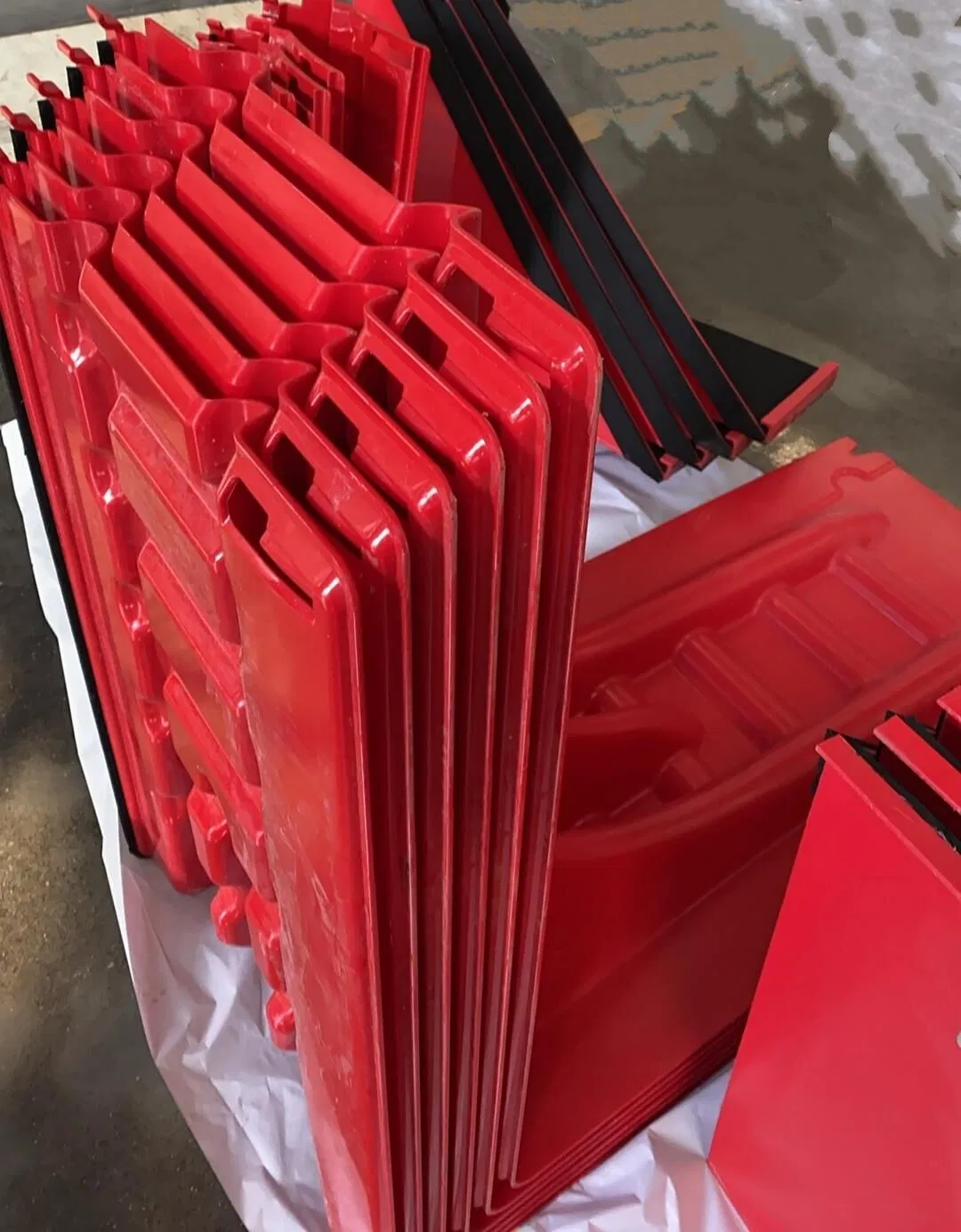 L-Shape ABS Flood Barrier Boxwall Door Flood Defence Plastic Wholesale Flood Ramp