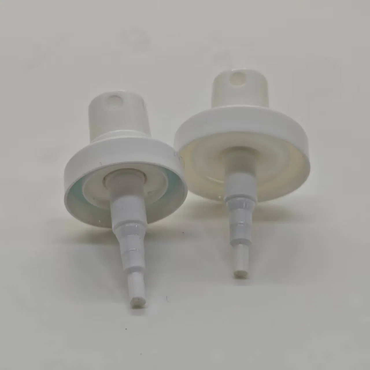 Versatile Face Mist Sprayer with Affordable Plastic Material Dispenser