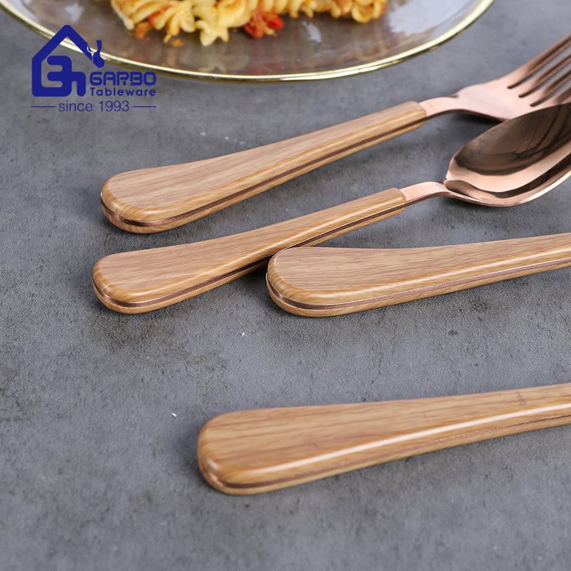 Golden Color Cutlery Set Hot Sale with Wooden Design Handle Flatware China Supplier