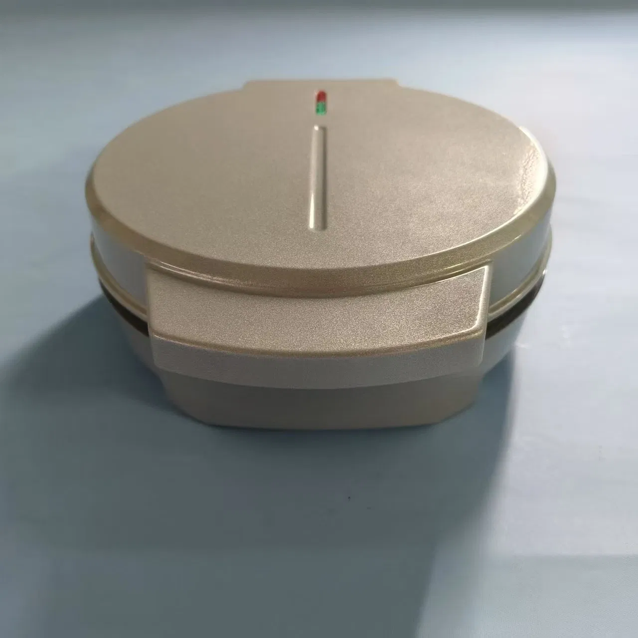 Quick-Cook Snack Maker Portable Design Perfect for Family Gatherings