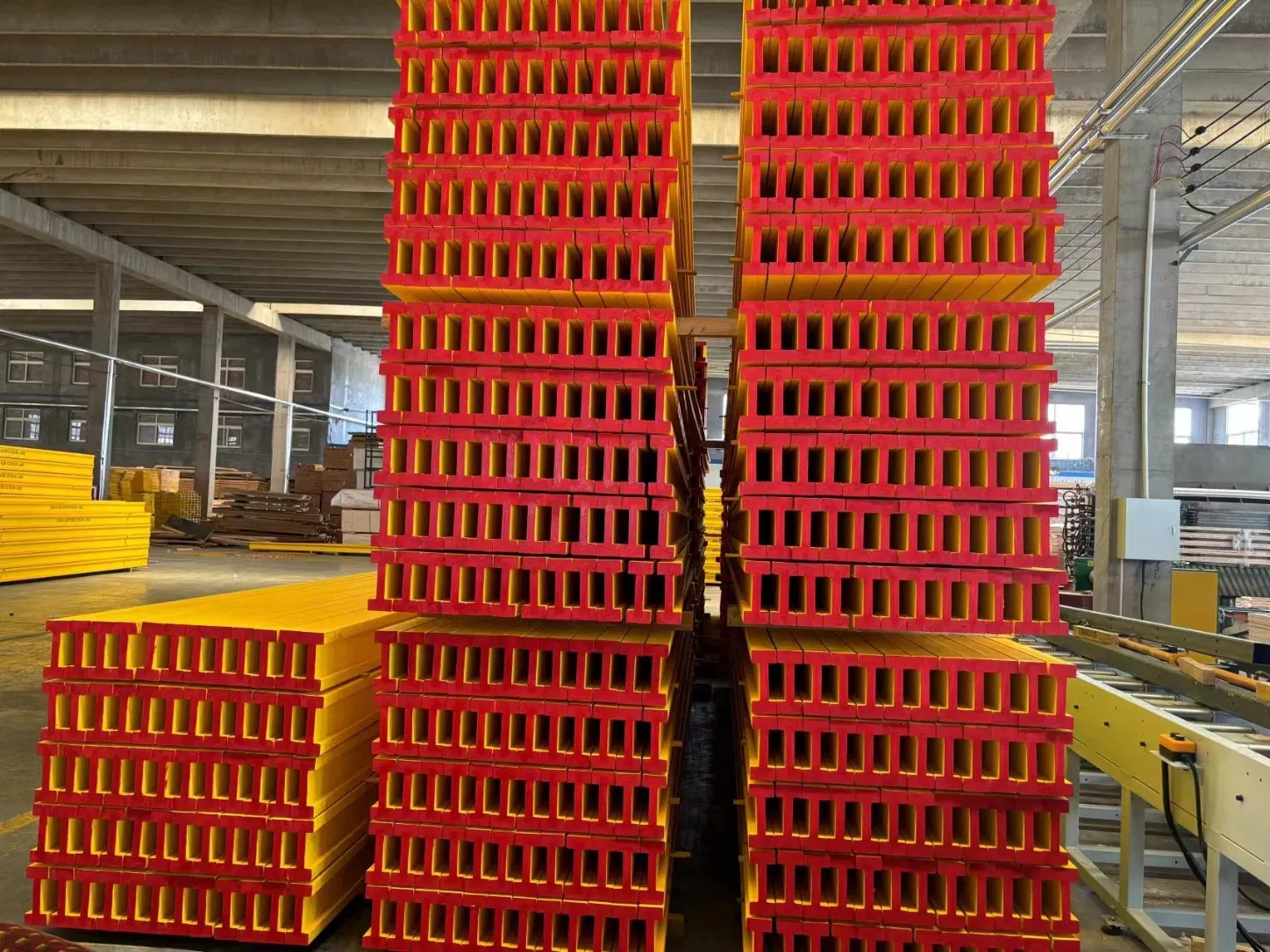 Building Materials Wooden I Beam H20 Timber Beams for Formwork Systems