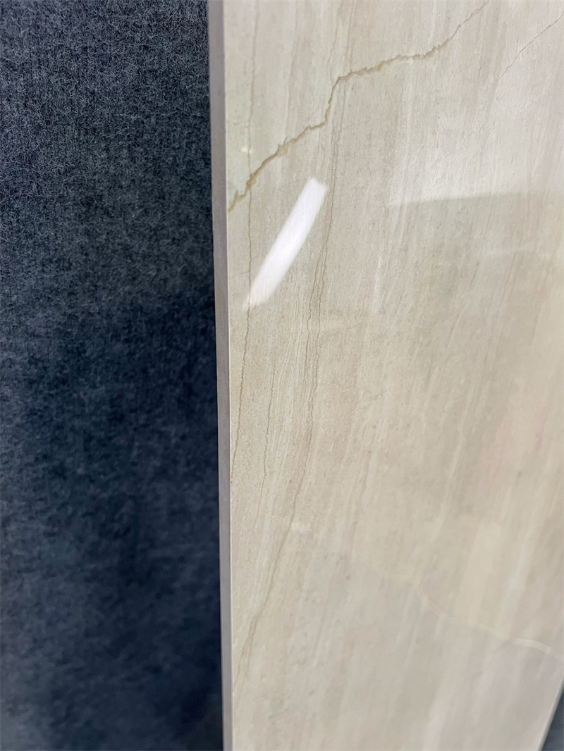 Керамогранитная плитка 600x1200 мм под мрамор для гостиной