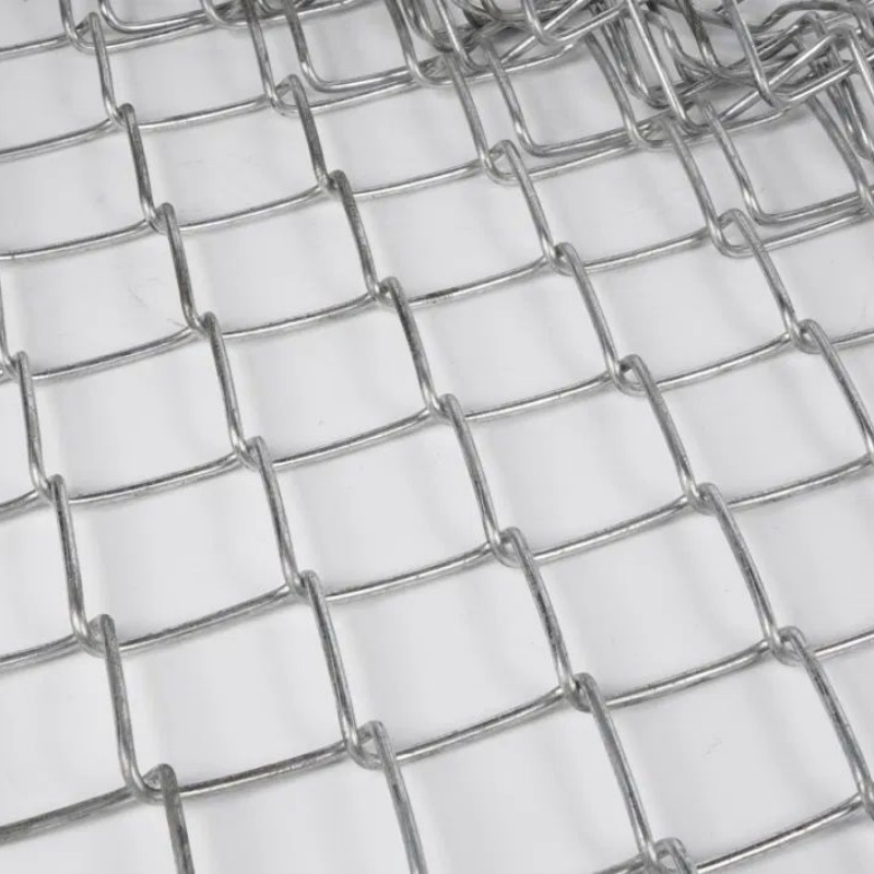 PVC or Plastic Vinyl Coated Diamond Roll Galvanized Chain Link Fence Wire Mesh