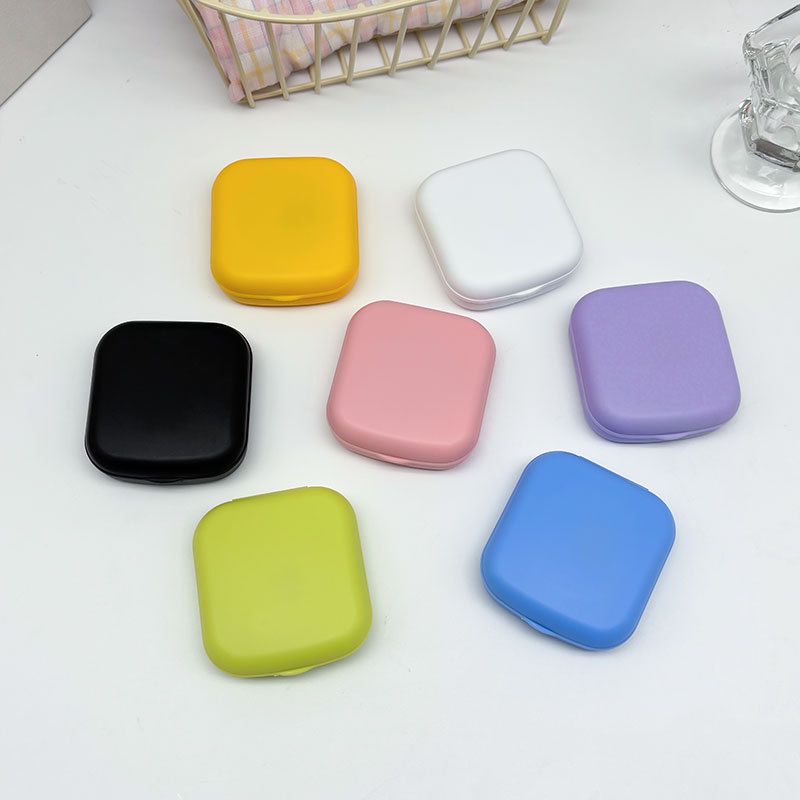 New Candy-Colored Mirror Contact Lens Case