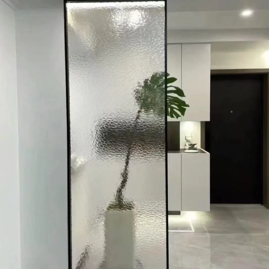 Contemporary Pattern Glass: Sleek Design for Modern Office & Home
