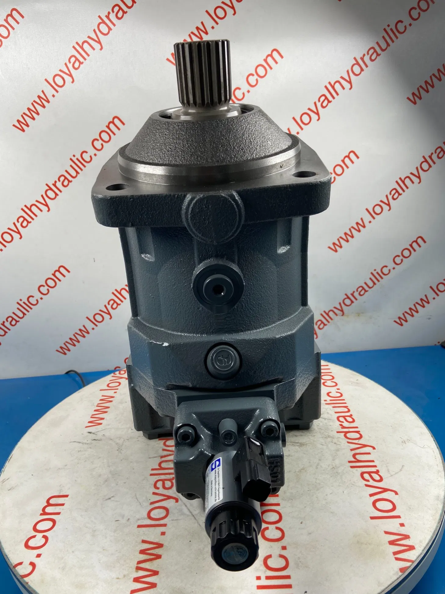 Гидравлический мотор A6VM для экскаваторов и погрузчиков