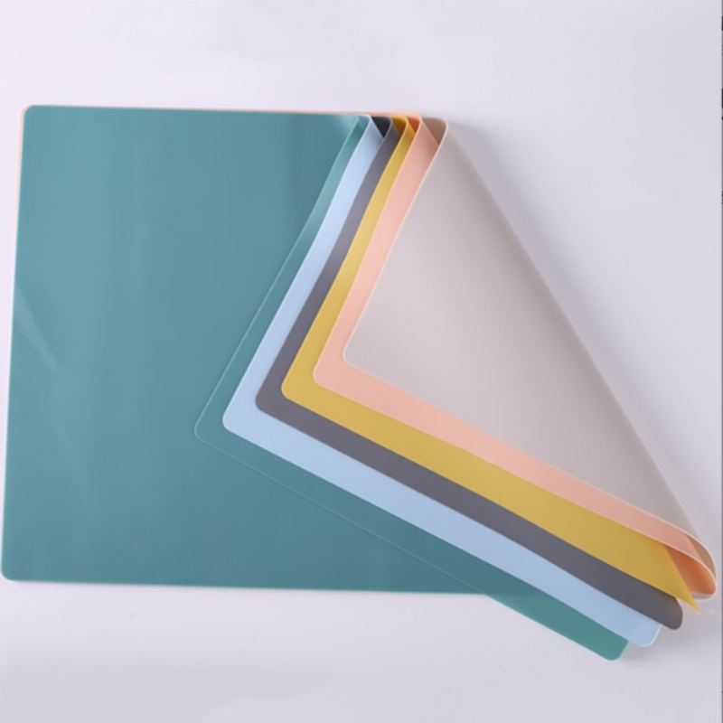 Food-Grade Silicone Table Mats: Multi-Color, Waterproof & Oil-Resistant