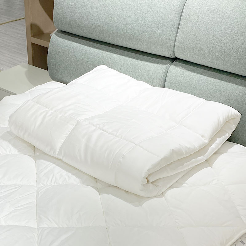 60*60/182*120 Cotton Fabric Super Soft Breathable Ten Cel and Kapok Filling Quilt Comforter
