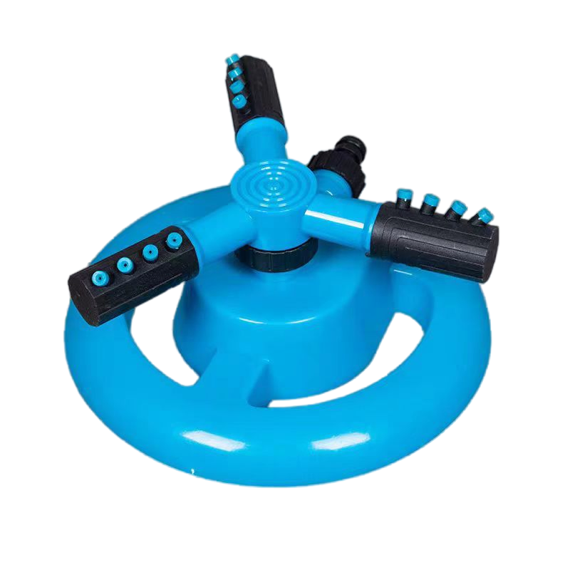 Adjustable 360° Garden Sprinkler for a Lush Green Lawn