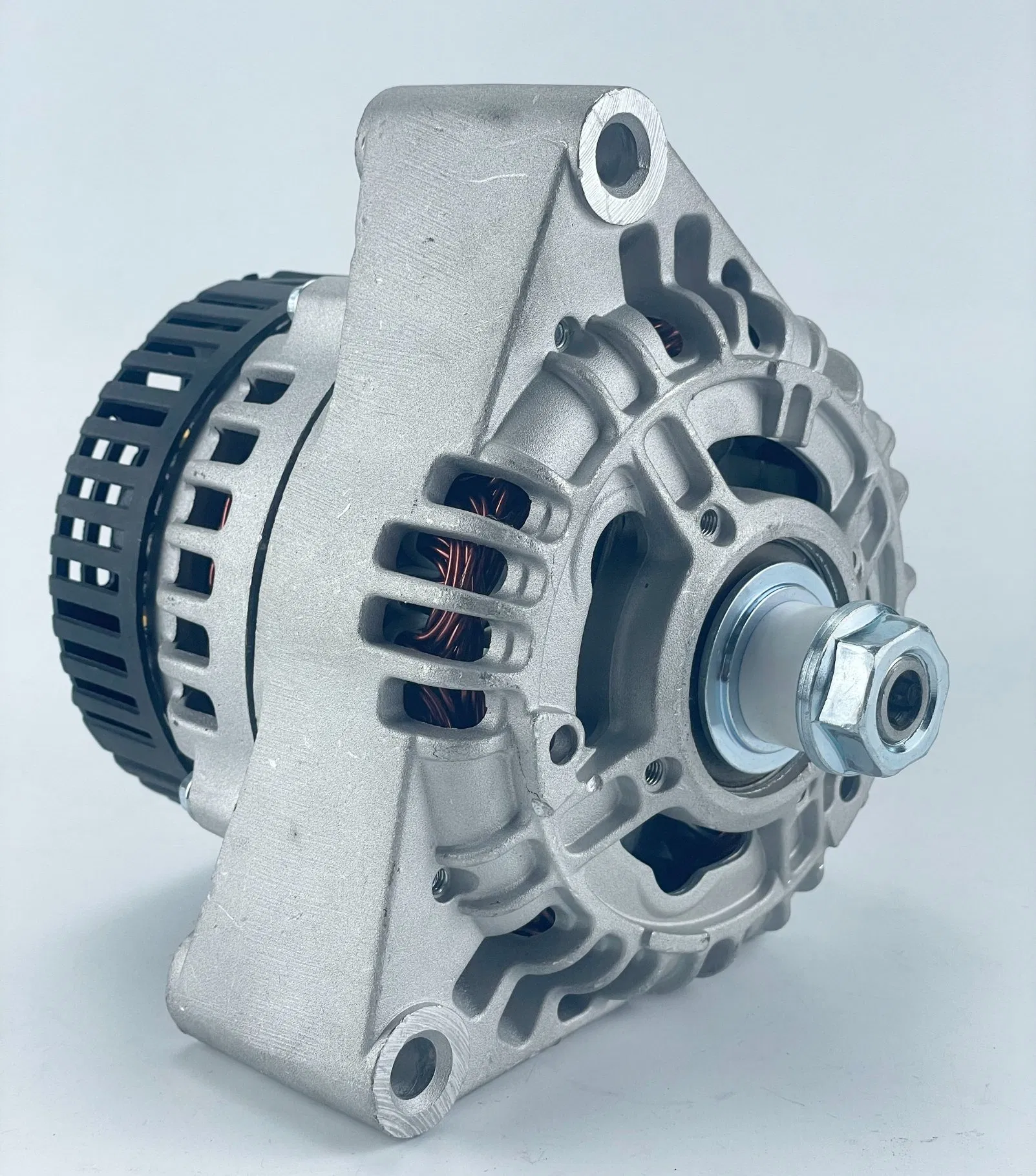 Генератор 0118 3626 для двигателя Deutz