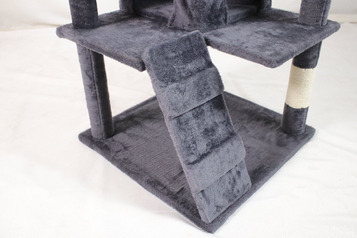 Multi-Functional Cat Tree for Winter Warmth and Fun Activities