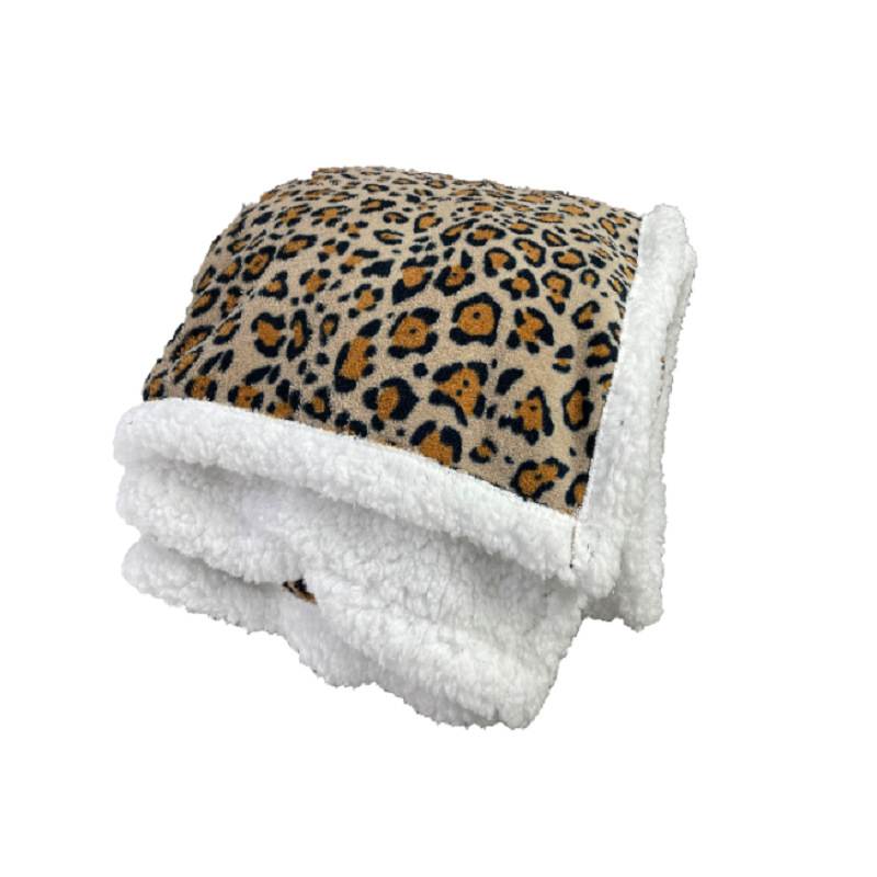 Теплое одеяло из фланели с принтом леопарда и ананасами