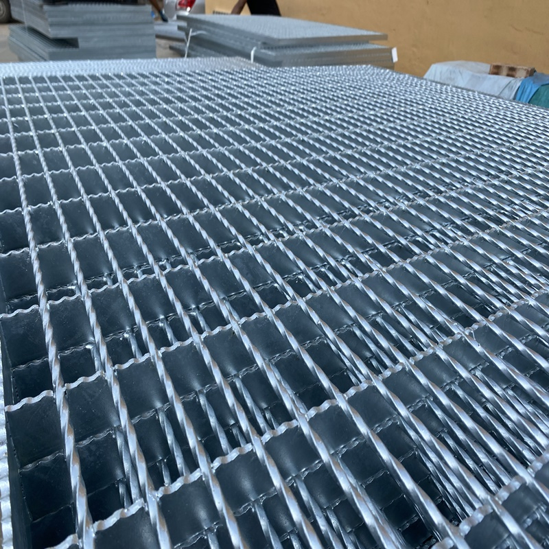 Heavy Duty Drain Grate Supplier Walkway Platform Hot DIP Galvanized Steel Grating