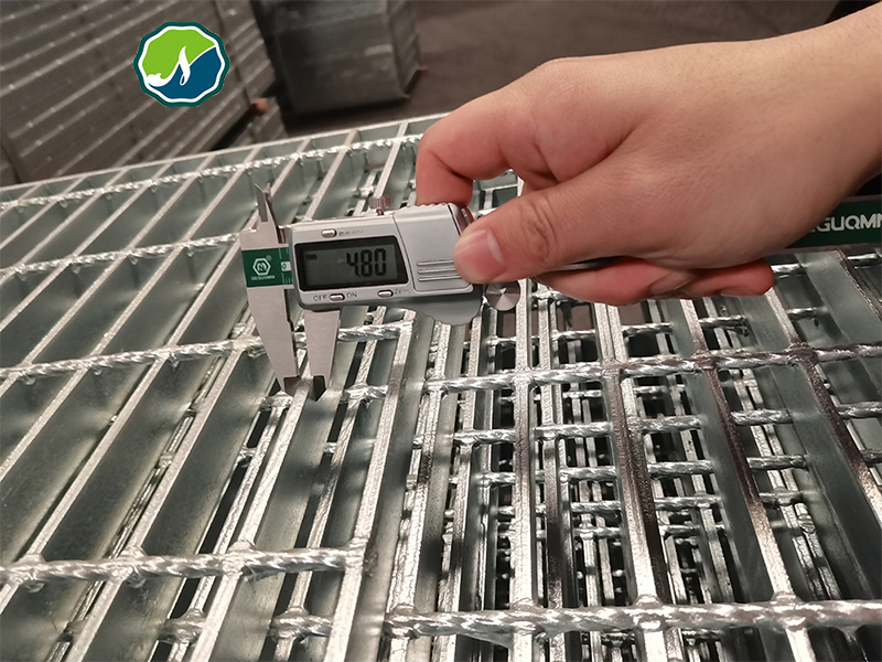 Horizontal Stainless Steel Drain, Drainage Grating and Frames, Welding Structural