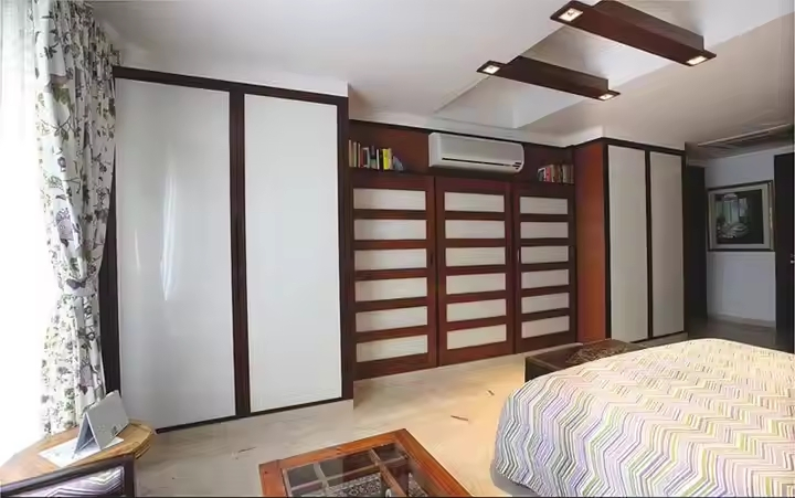 Ultra - White Painted Wall Glass, Plus Clear/Tinted Float & Bronze/Blue Reflective Glass