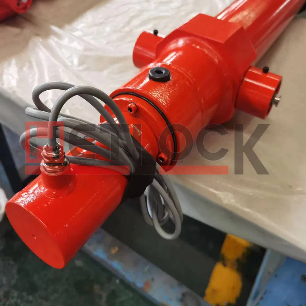 Гидравлический цилиндр с датчиком хода