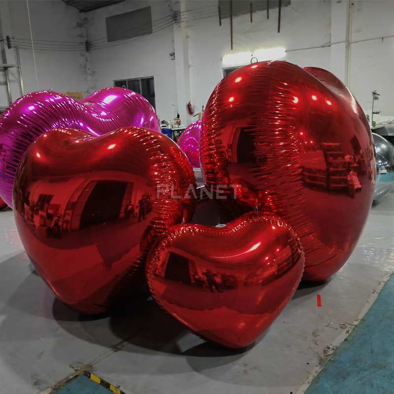Double Layer Reflective Mirror PVC Giant Inflatable Red Heart for Decoration