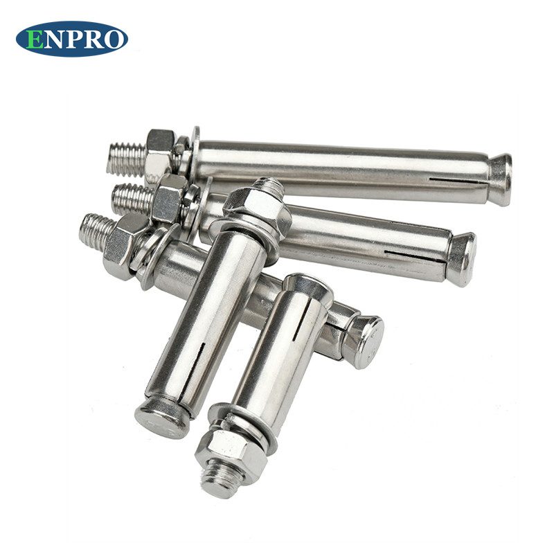 Анкерный болт с гайкой M6-M12 для бетона