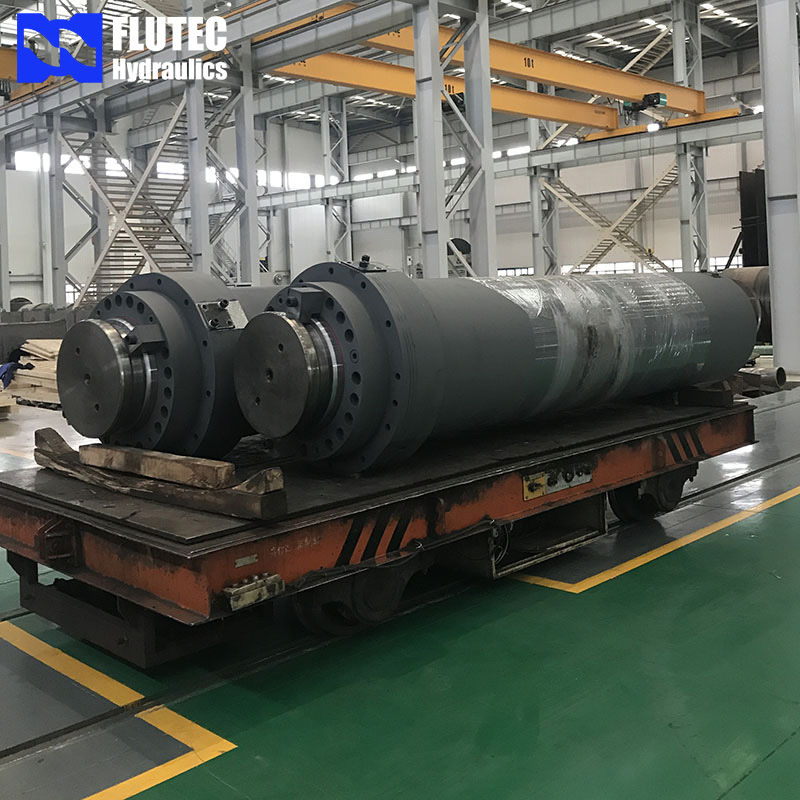 Гидравлический цилиндр 1000 тонн двойного действия