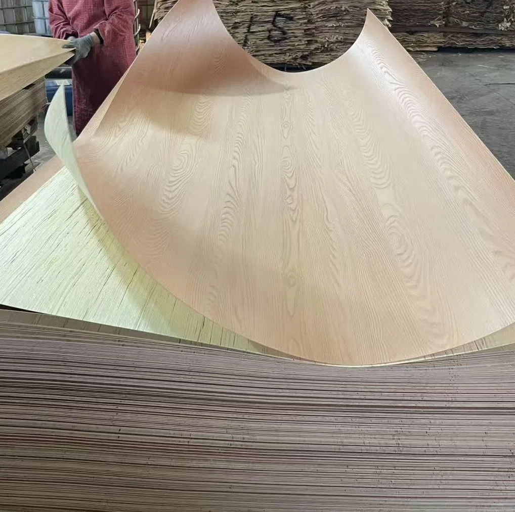 High Quality 4X8 Recon Plywood Sheet Surface with Melamine Veneer for Cupboard Wardrobe Natural Wood