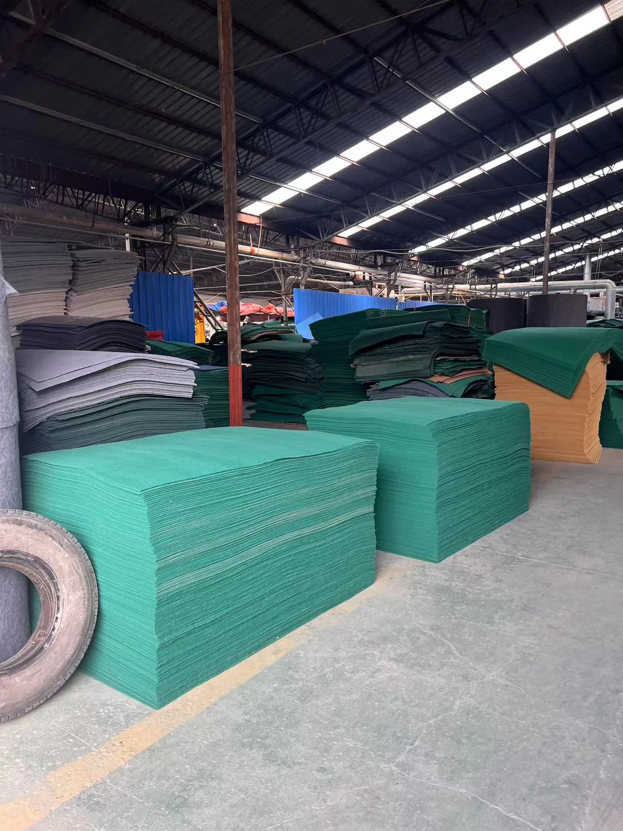 Green Sponge Scourer Washing Pads in Kitchen Dish Cleaning