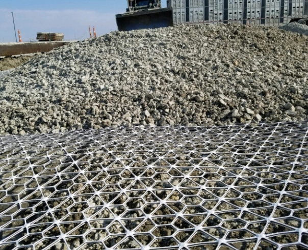 Uniaxial Biaxial Polyester Geogrid for Retaining Walls/Reinforcement Pet Geogrid Polyester Uniaxial Geogrid Steep Slop, Dam, Road Base Low Price in South Africa