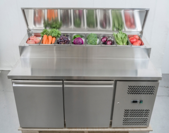 with Smart Thermostat CE RoHS TUV Sh3700 with Gn Pans Working Table Extra Large Commercial Refrigerator for Catering Chiller Fridge Counter