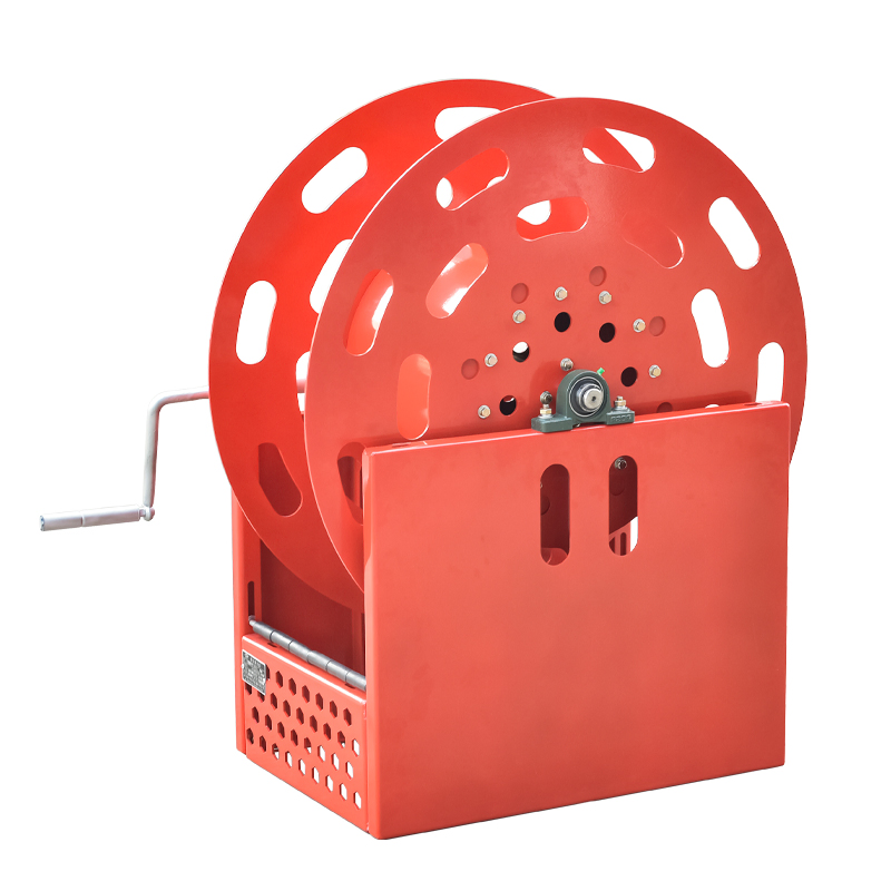 Compact and Lightweight Manual Hose Reel for Efficient Storage