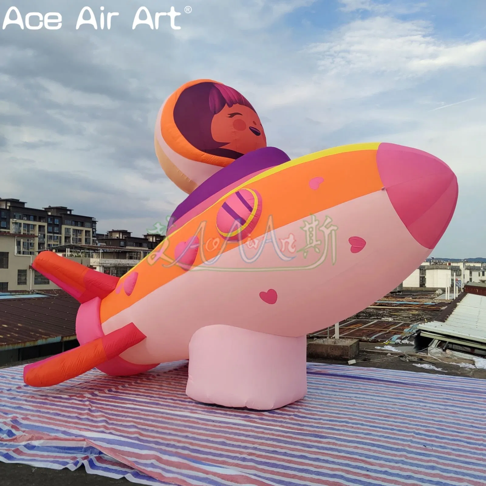 Durable Large Inflatable Space Character, Outdoor Advertising & Family Festival Inflatable Decoration
