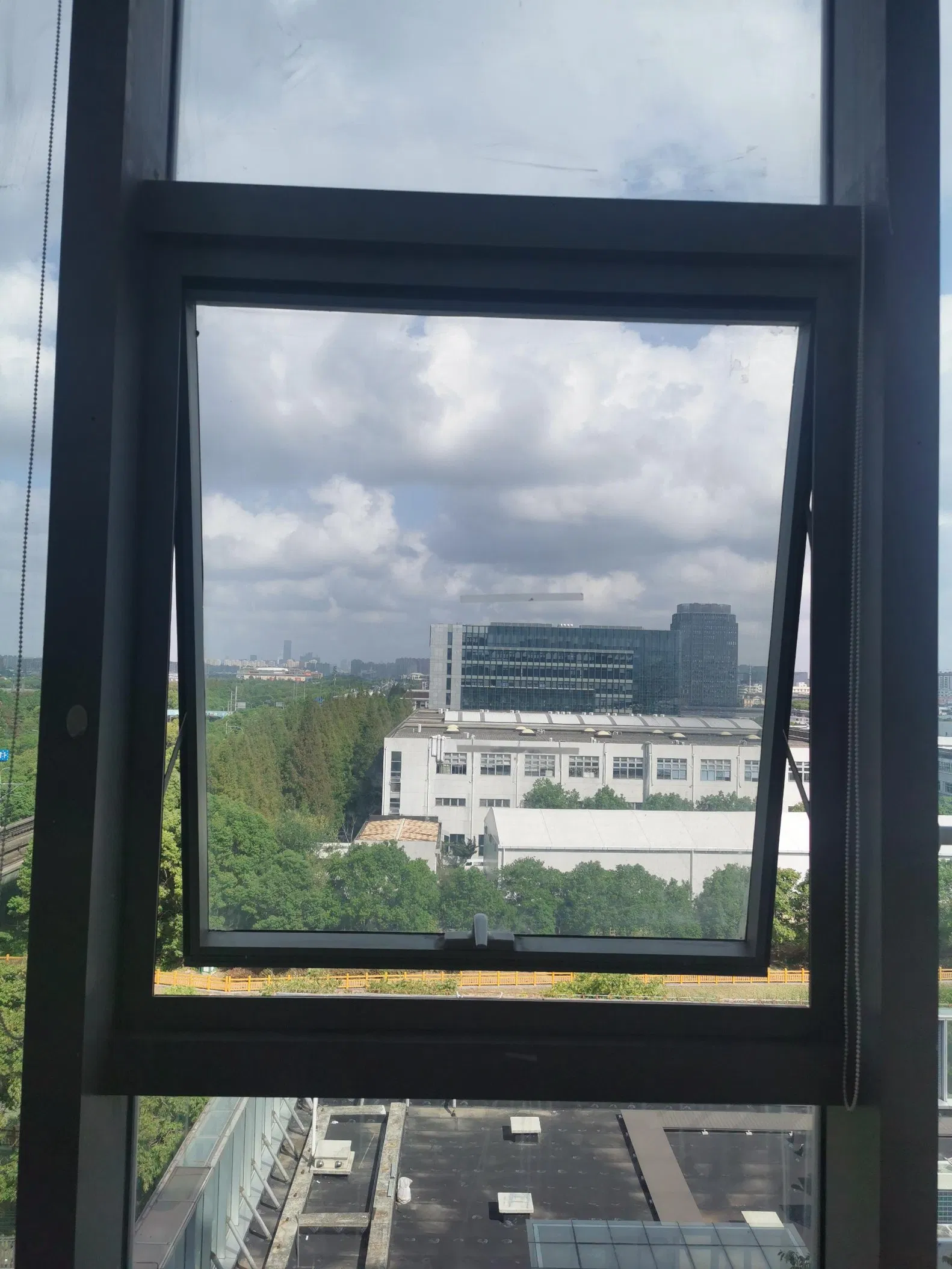 Modern Design Aluminum Top Hung Window Double Glass Casement System with Strong Structure and Smooth Operation