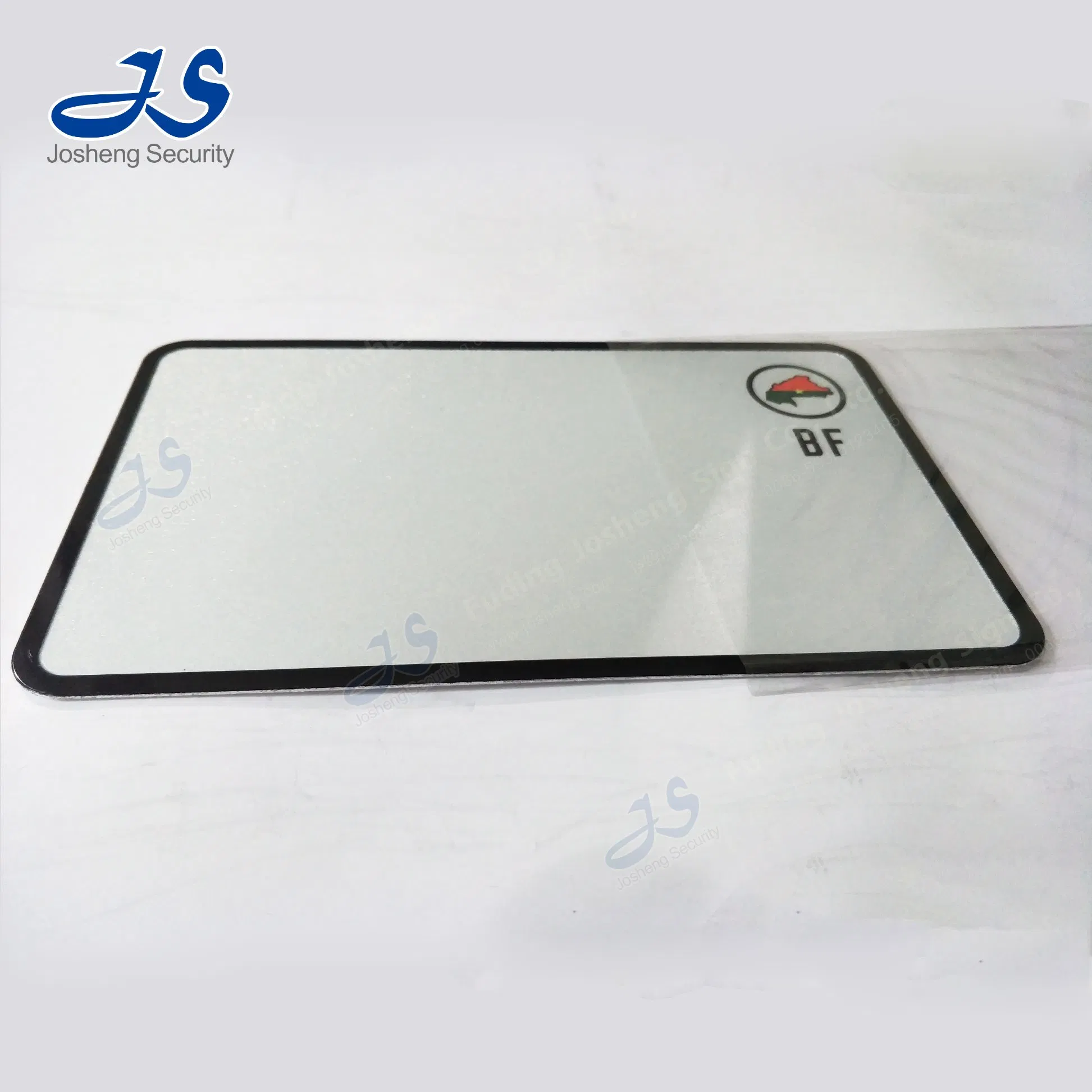 Двухслойные номерные знаки с тиснением по краю