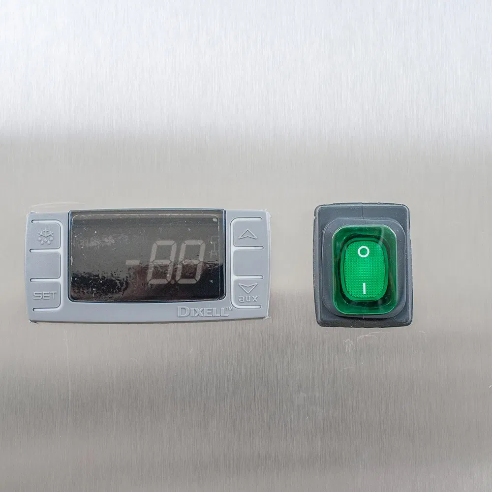 CE/TUV/ROHS 1300L Ventilated Commercial Kitchen Freezer Upright/Vertical Stainless Steel Body Double Doors Cabinet Model Refrigerator Equip Adjustable Shelves