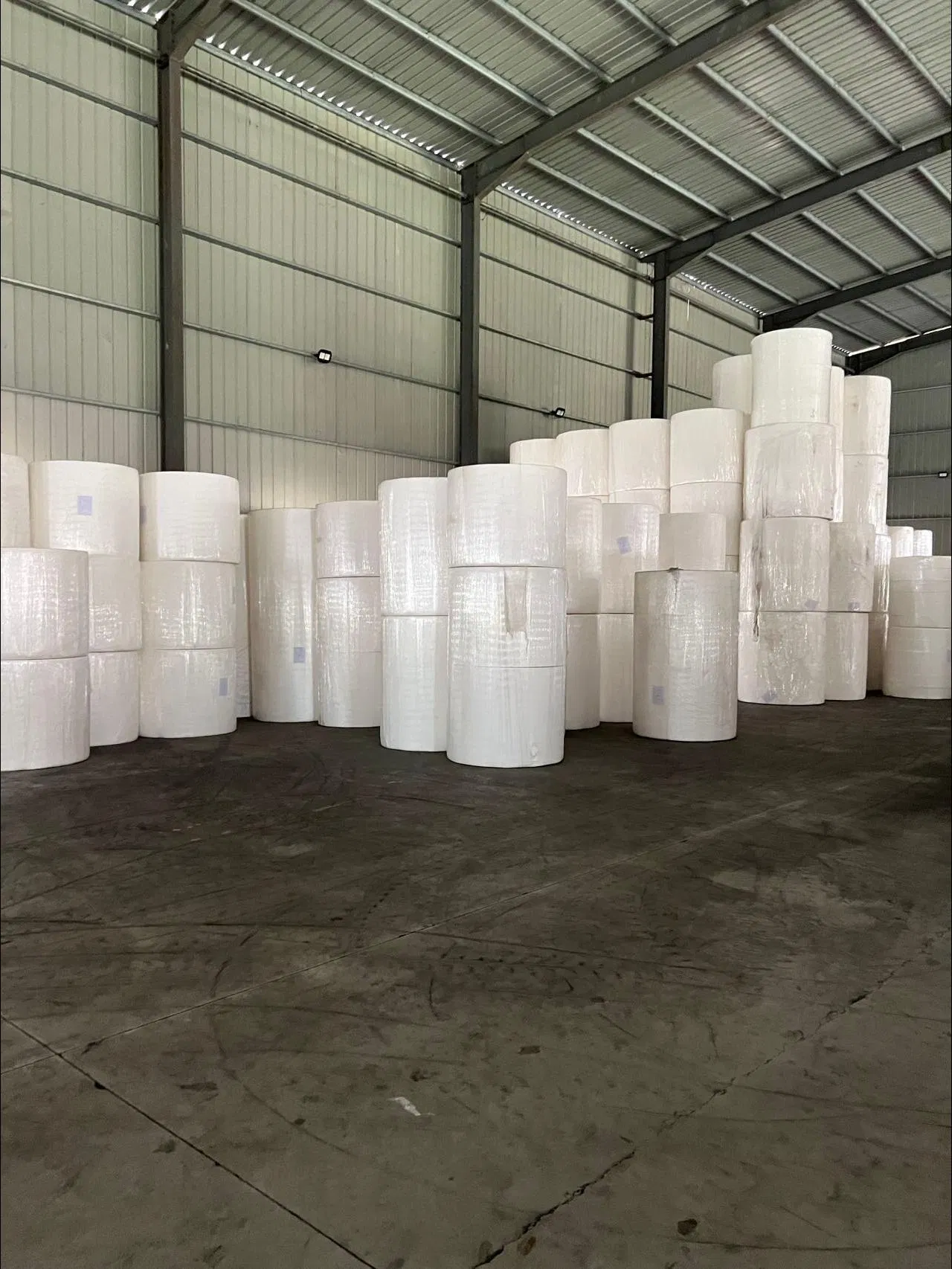 High-Quality Customized Jumbo Roll Wood Pulp Supplier