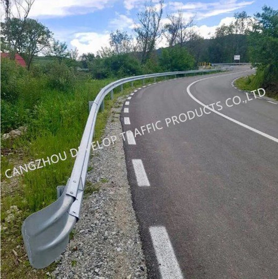 OEM Galvanized W Beam Guardrail Steel Two Waves Fishtail Terminal End