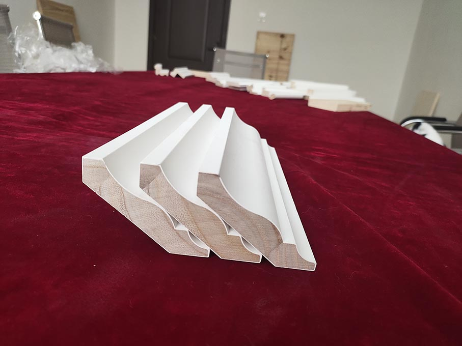 Premium White Crown Moulding for Elegant Home Interiors