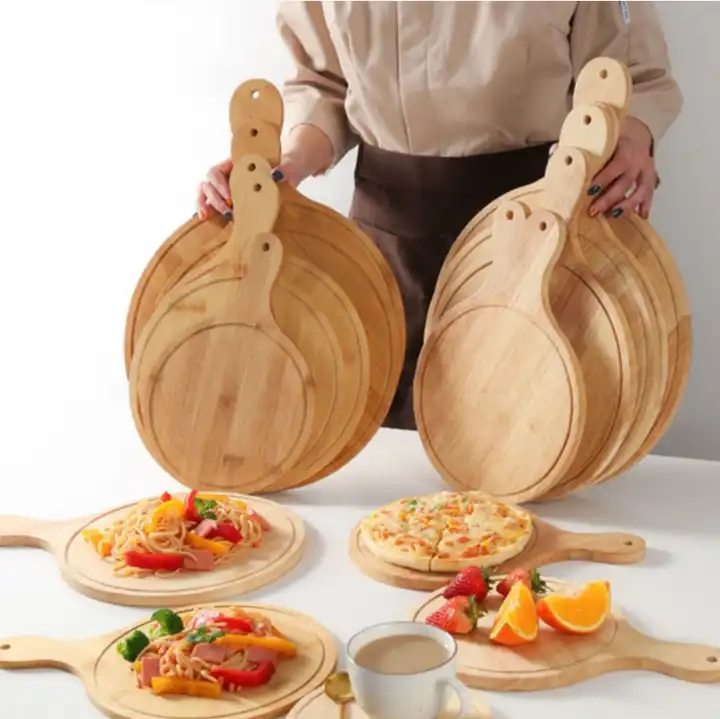 Круглая разделочная доска из бамбука с ручкой