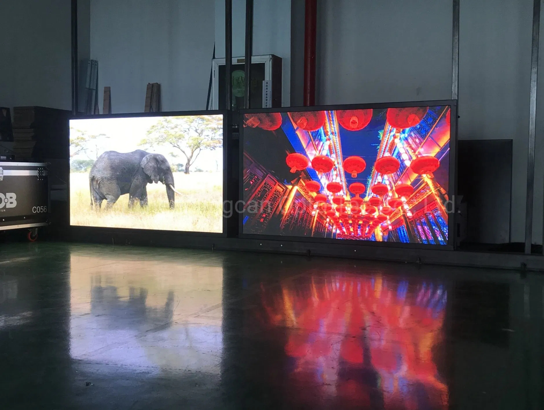 P2.5 Indoor Shop Store Retail Window Advertising High Brightness LED Display 1600*960mm P2.5 Shop Window LED Screen