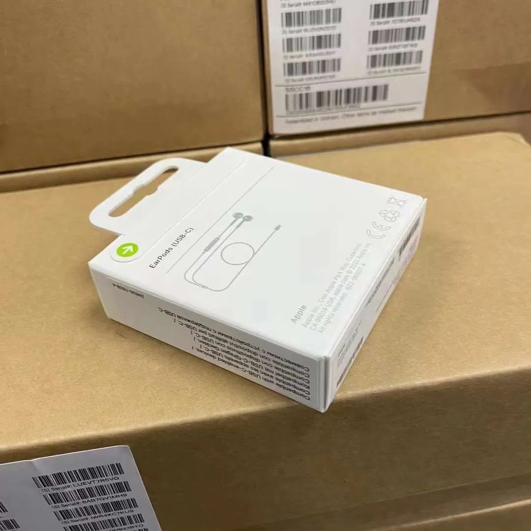 High Quality Mobile Phone Accessories Wired Earpods USB-C for iPhone 15 16 PRO Max