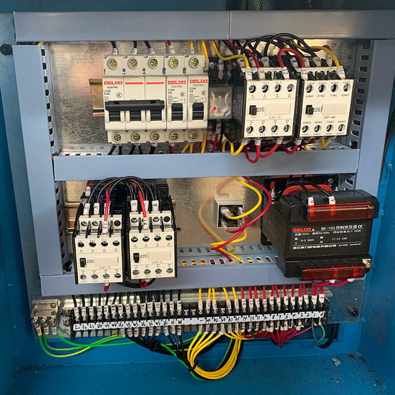Станок ленточнопильный по металлу