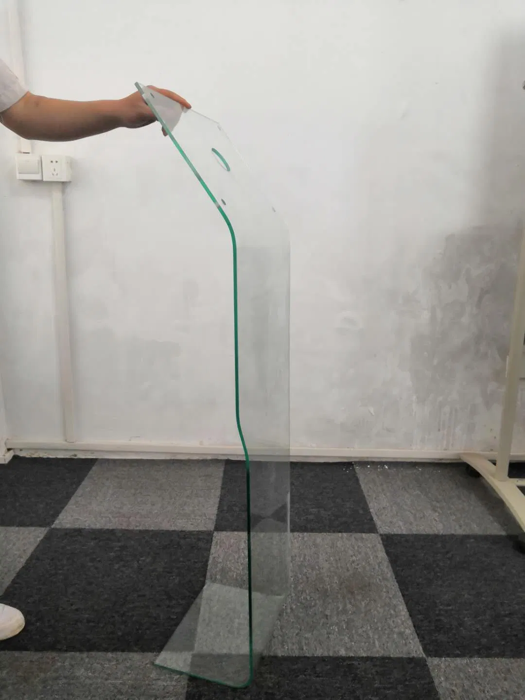 Borosilicate Flat Curved Heat Resistant Tempered Bending Glass Panel for Instruments and Equipment Stove/Liquid Level Gauge