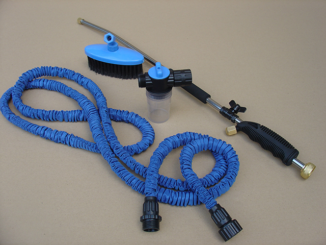 Multi-Use Water Jet Zoom Sprayer Wand Car cleaning Tool Car Washer Sprayer with Brush